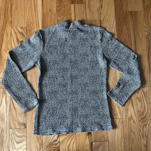 Ness Fine Popcorn Textured Mock Neck Long Sleeve Top - Picture 5 of 10